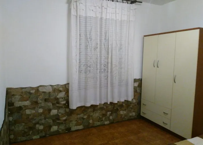 Διαμέρισμα Helena *