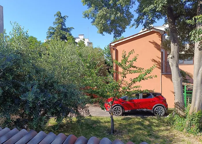 Helena Διαμέρισμα Πούλα