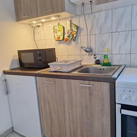 Apartman Helena *
